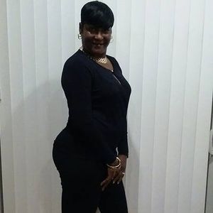 Meet your Posher, Carla